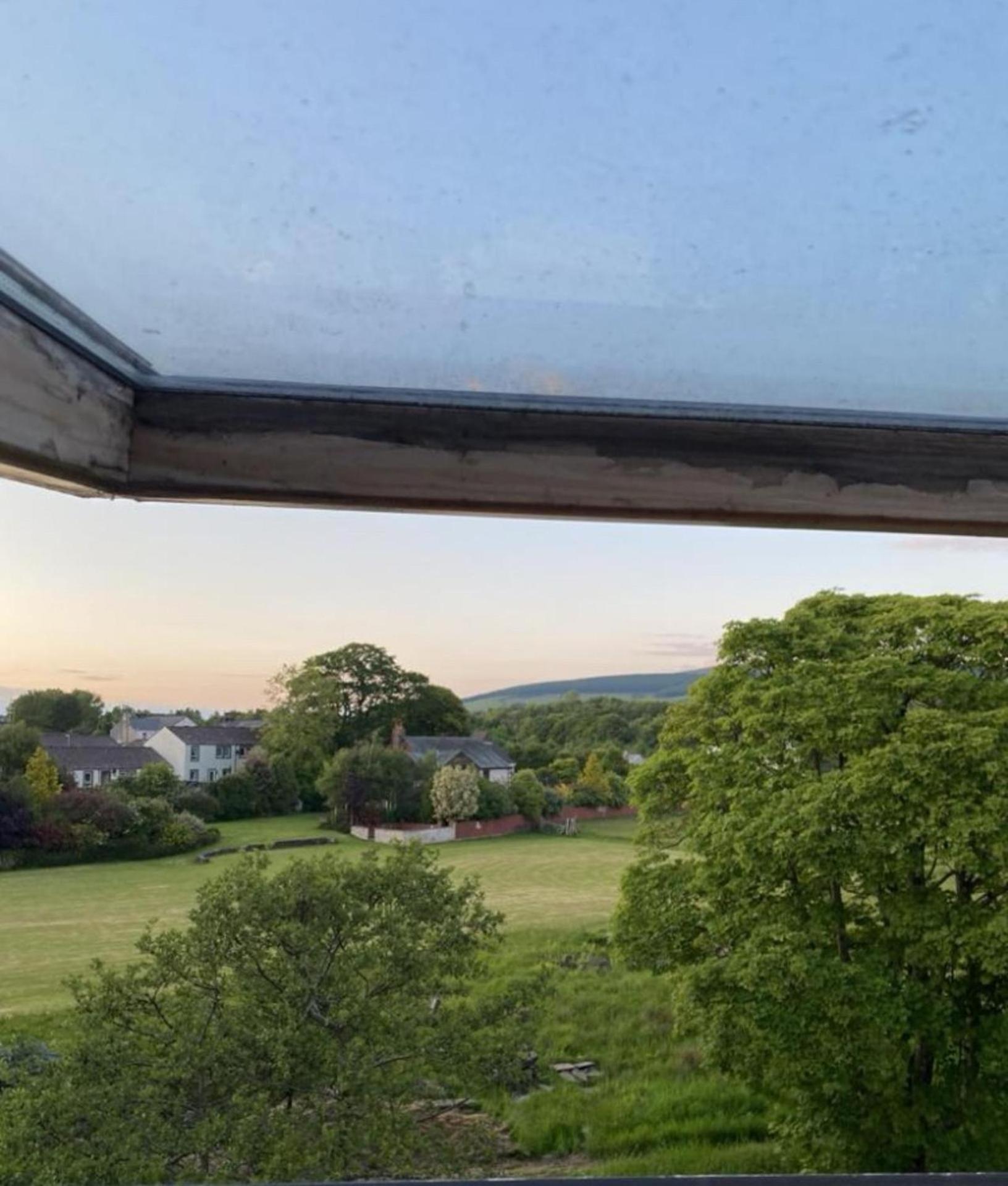 Riverbank Cottage River Ehan Double Balcony Egremont (Cumbria) מראה חיצוני תמונה